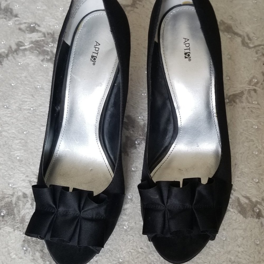 Apt. 9 Black satin ruffle peep-toe pump